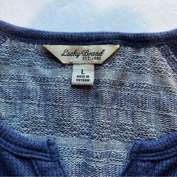 Lucky Brand Women's Long Sleeve Henley V neck with buttons Blue/Cream Size Large - Picture 3 of 8